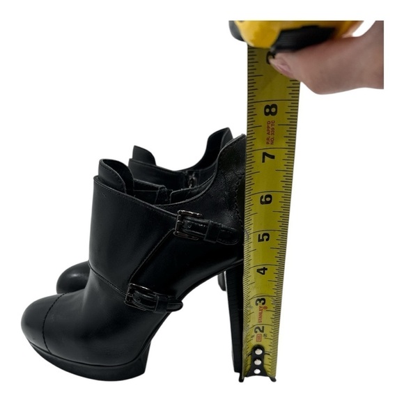 Tod's Ankle Boots In Black Leather Woman’s Size 36.5 US 6 - Picture 7 of 10